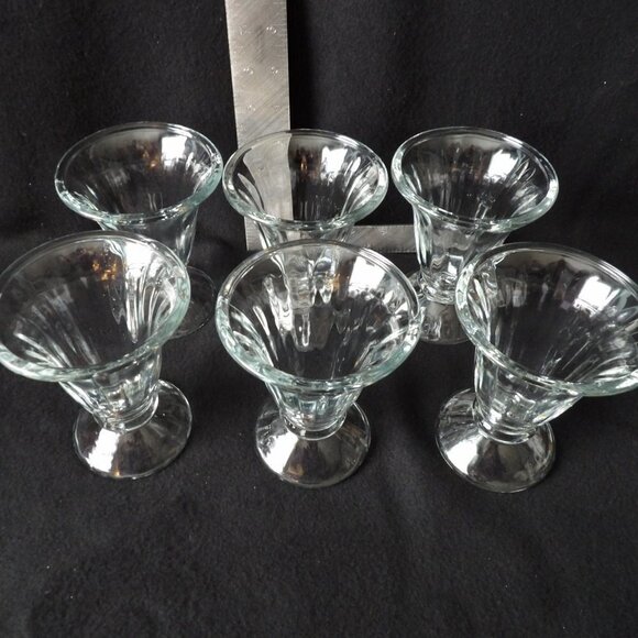 Vintage Libbey Ice Cream Soda Glasses Clear 5 inches Tall (Set of 6) - Picture 4 of 4